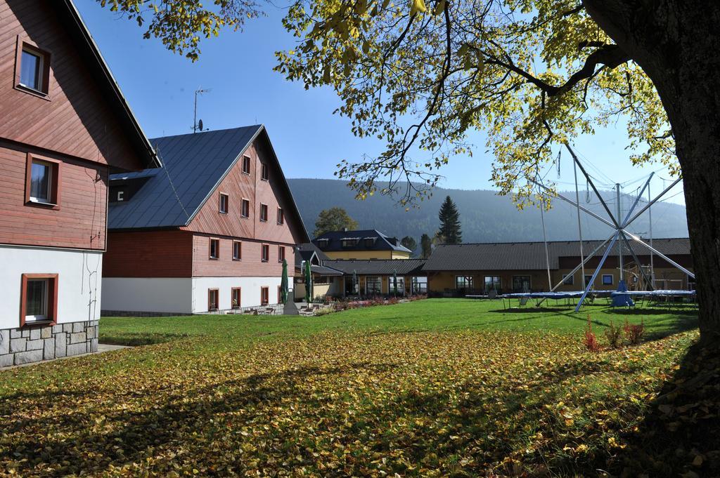 Rodinny Penzion Skiland Ostruzna Exterior photo